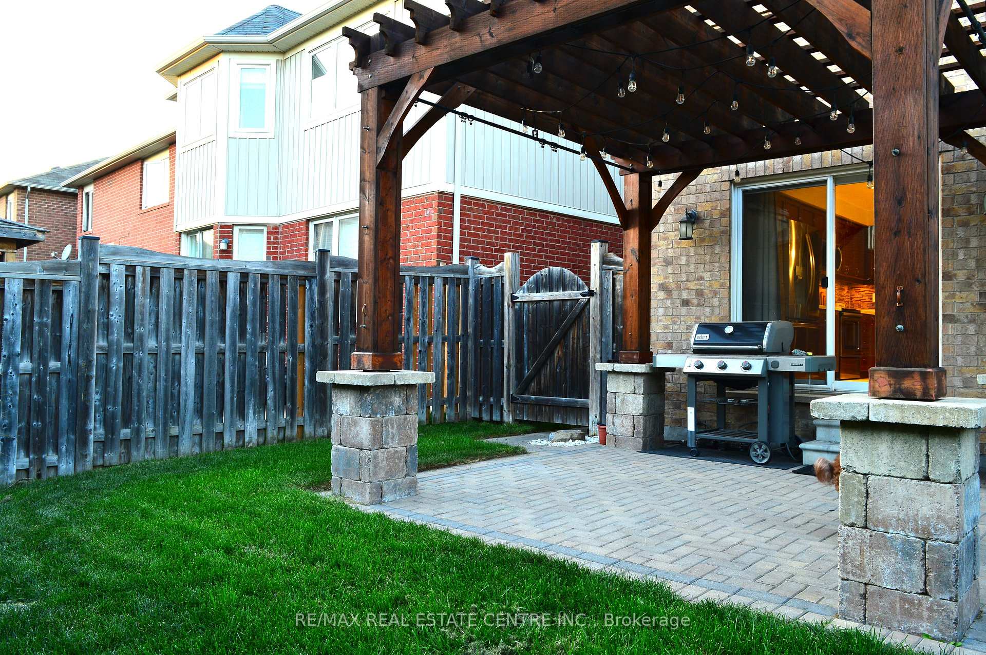 Photo 35 of 882 Mcewan Drive, Milton, Coates — HOMEH