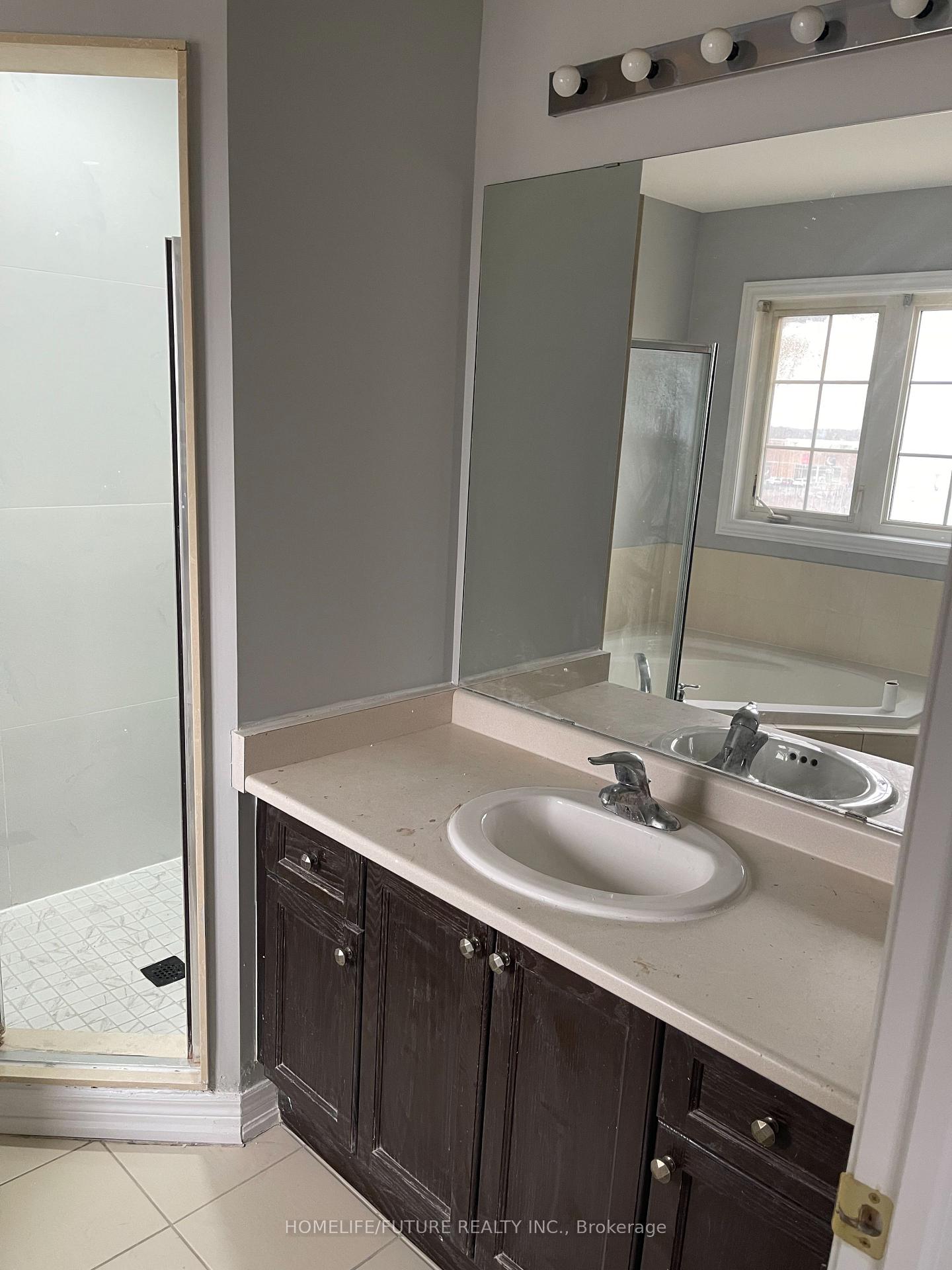 Photo 9 of 167 Hammersly Boulevard, Markham, Wismer — HOMEH