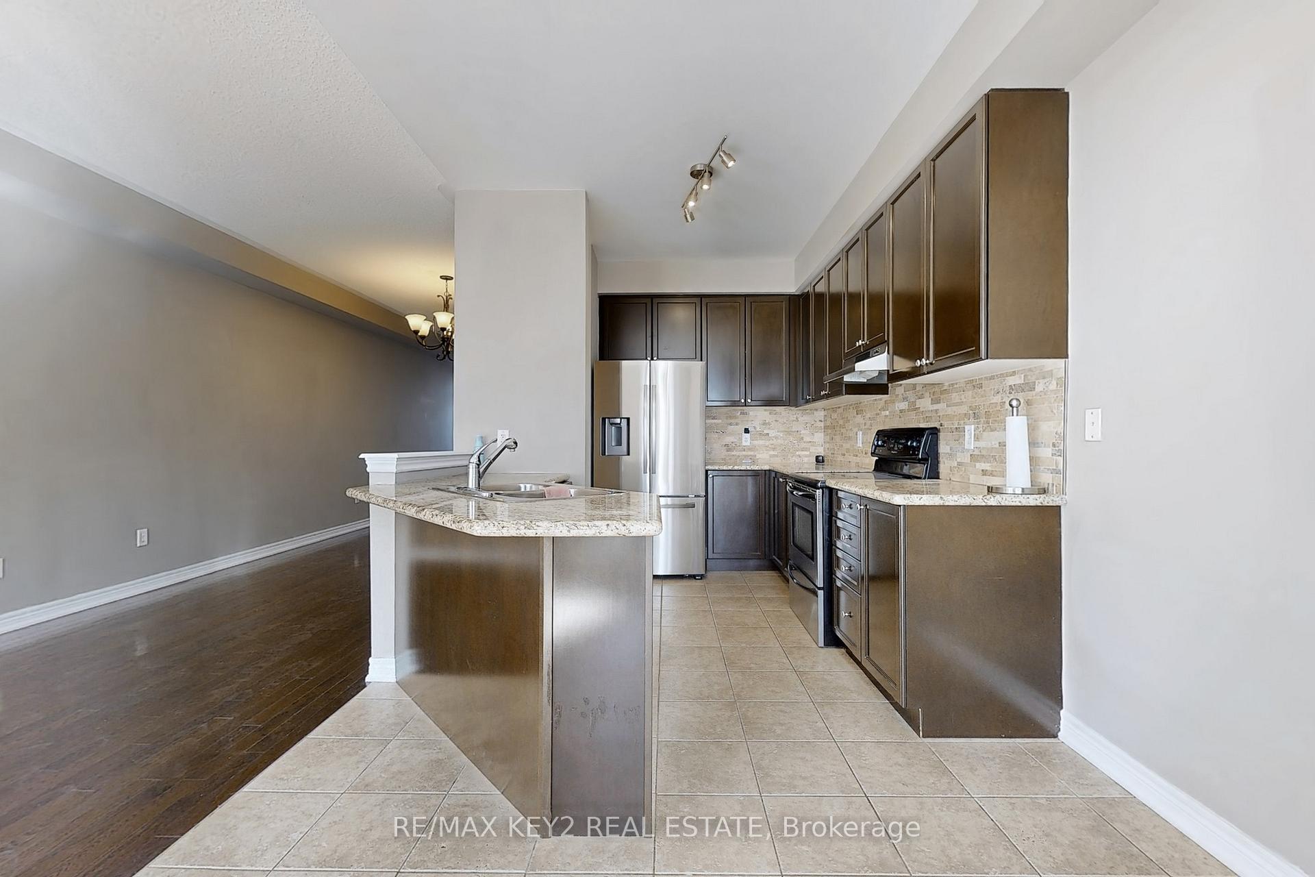 Photo 6 of 3 Knights Corner Lane, Markham, Cornell — HOMEH