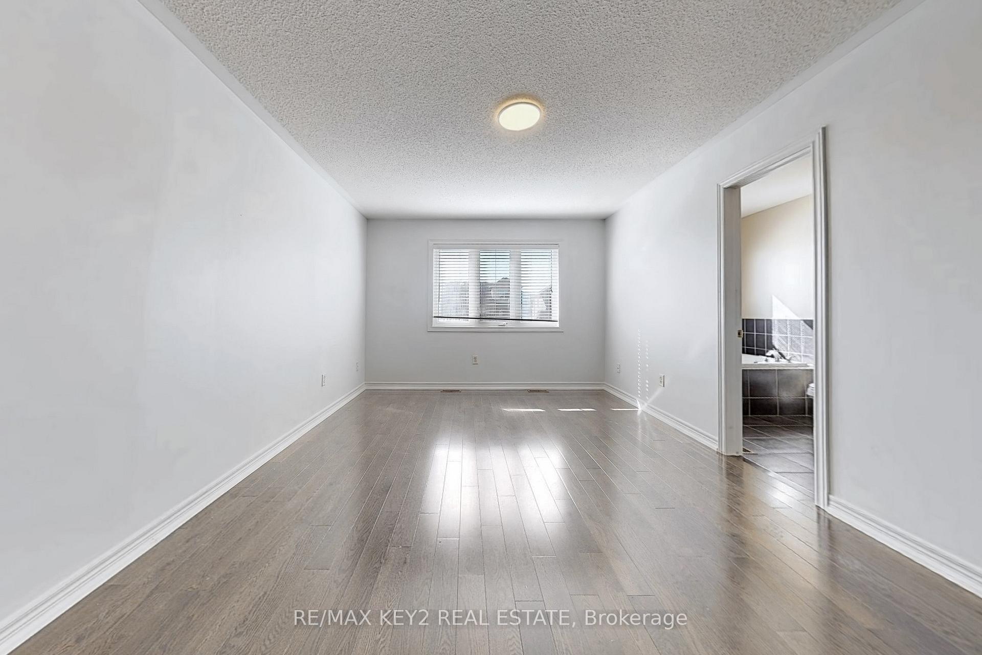 Photo 18 of 3 Knights Corner Lane, Markham, Cornell — HOMEH