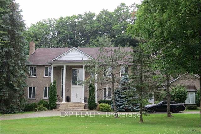 Front of 10 Walnut Glen Place