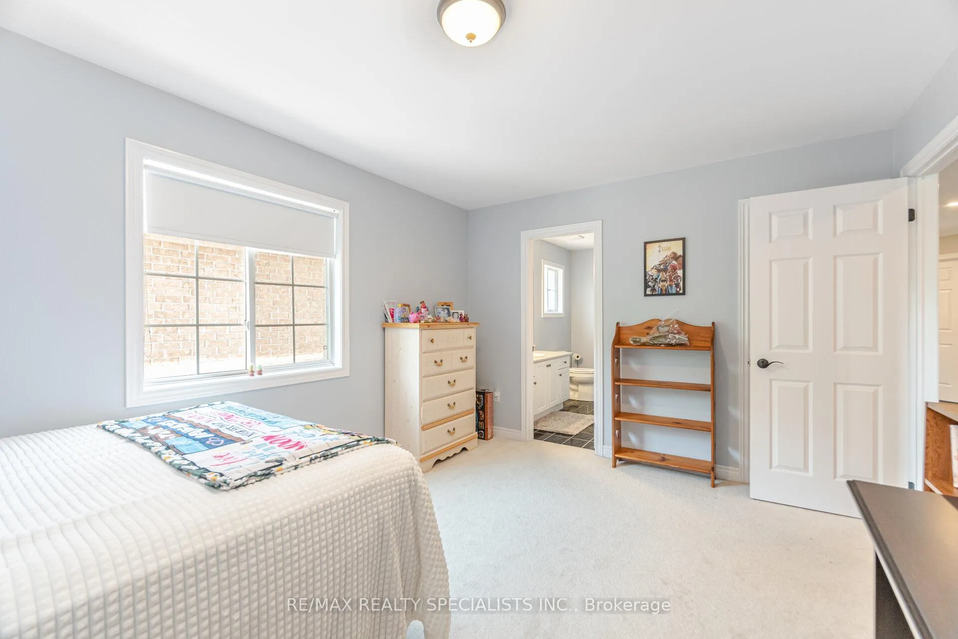 Photo 25 of 74 Robarts Drive, Milton, Dempsey — HOMEH
