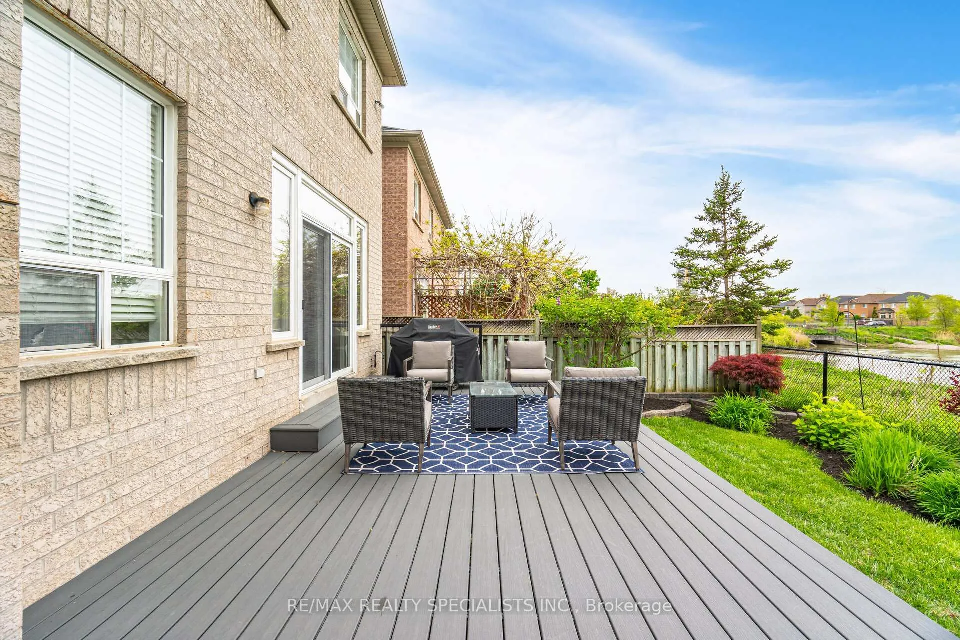 Photo 30 of 74 Robarts Drive, Milton, Dempsey — HOMEH