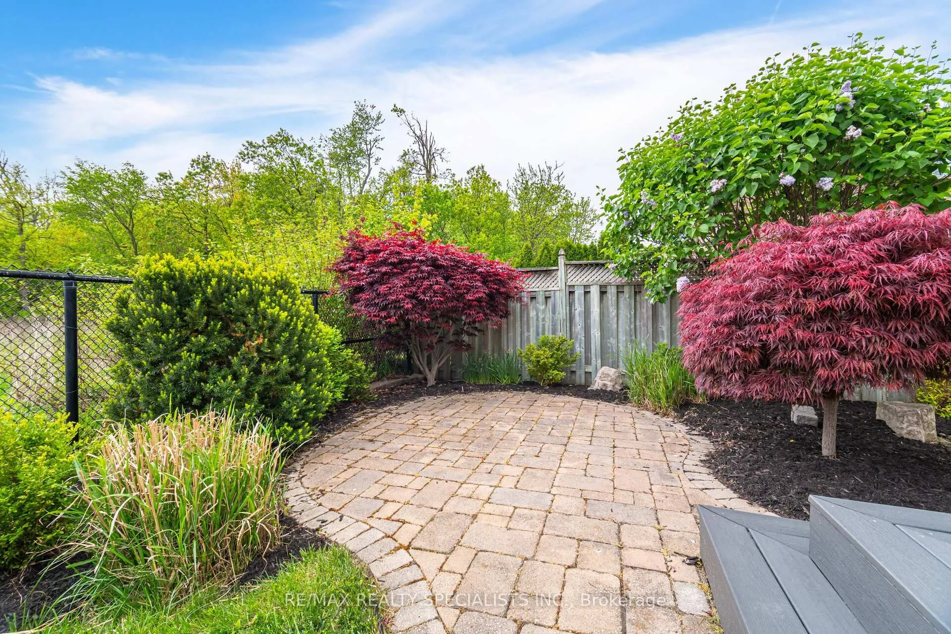 Photo 35 of 74 Robarts Drive, Milton, Dempsey — HOMEH
