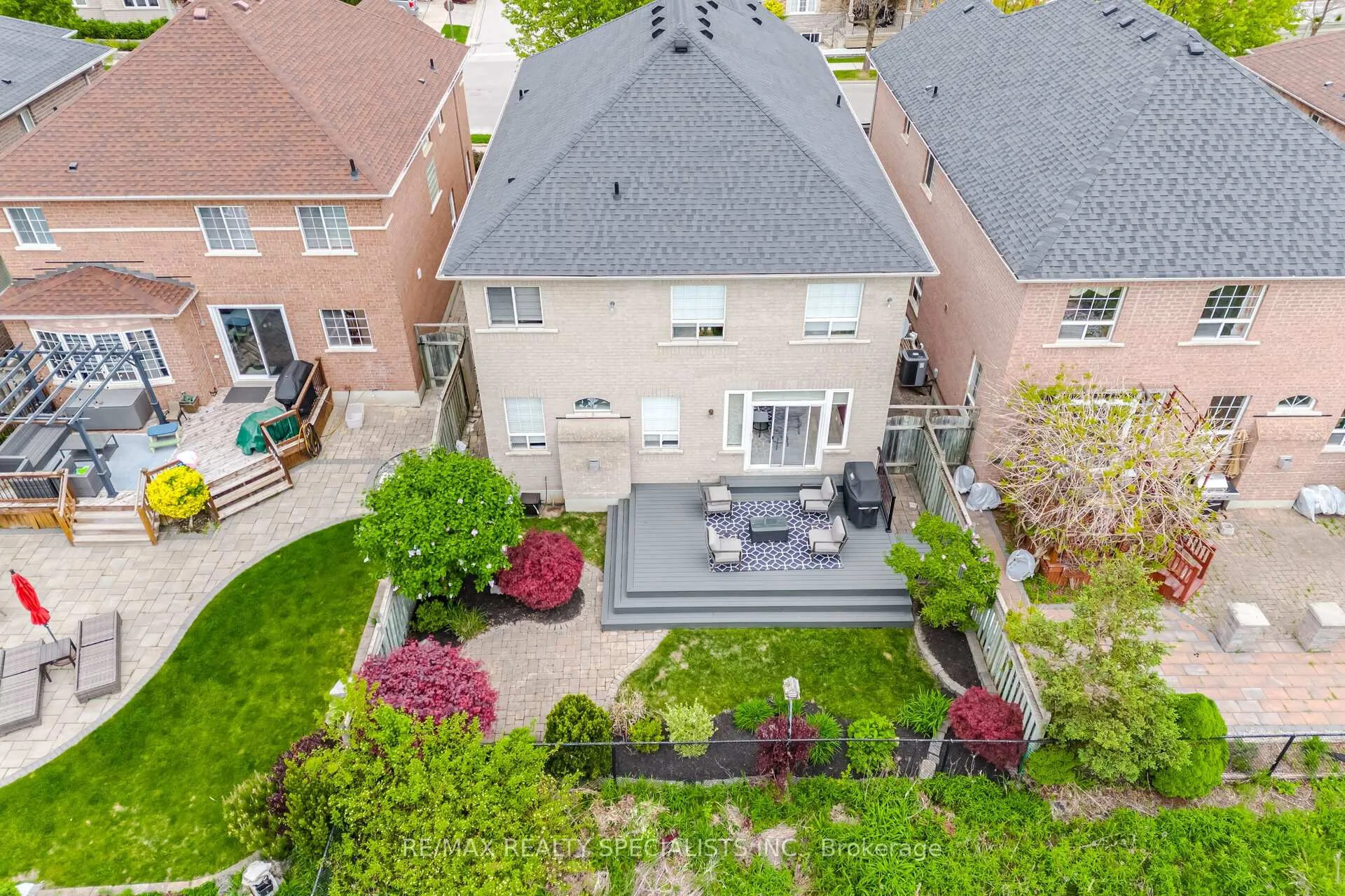 Photo 37 of 74 Robarts Drive, Milton, Dempsey — HOMEH