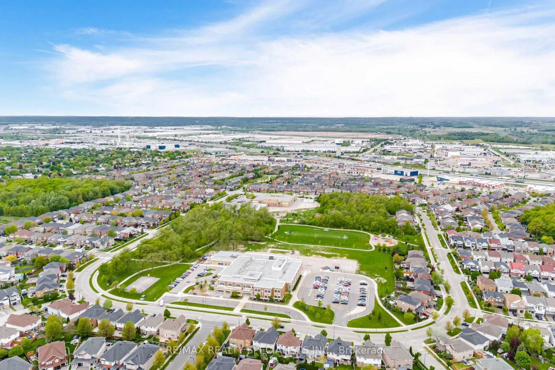 Photo 44 of 74 Robarts Drive, Milton, Dempsey — HOMEH