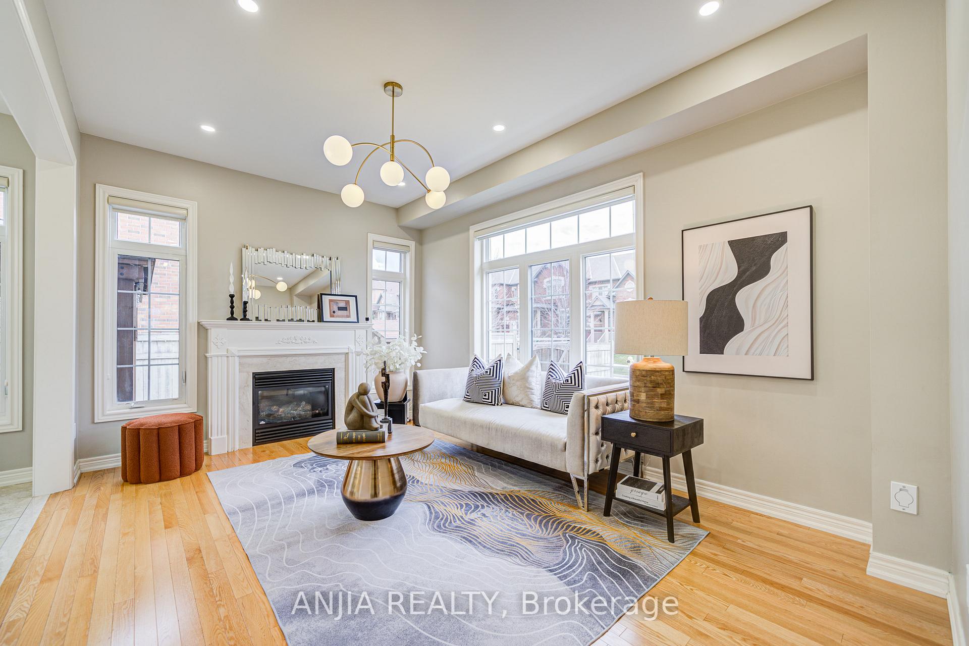 Photo 14 of 78 Christian Ritter Drive, Markham, Berczy — HOMEH