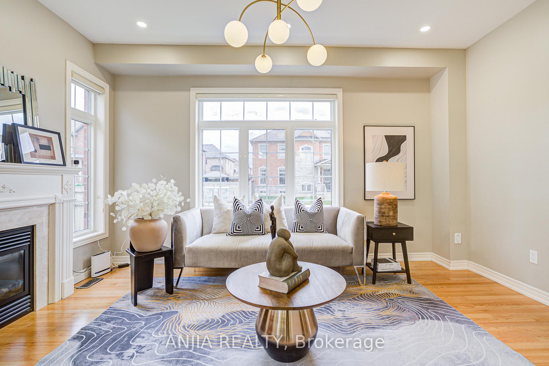 Photo 16 of 78 Christian Ritter Drive, Markham, Berczy — HOMEH