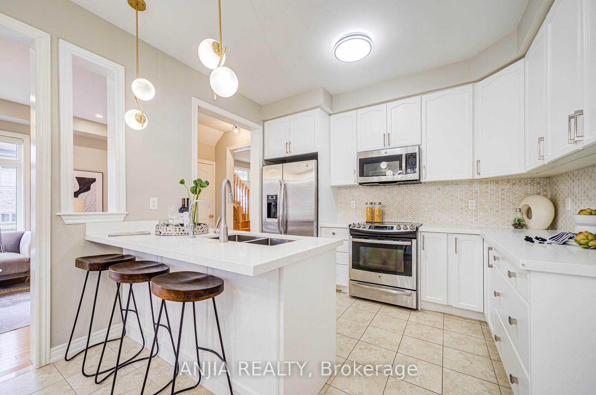 Photo 23 of 78 Christian Ritter Drive, Markham, Berczy — HOMEH