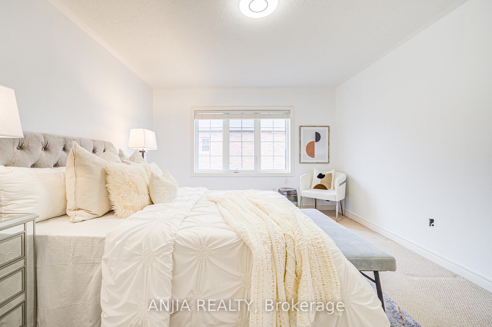 Photo 35 of 78 Christian Ritter Drive, Markham, Berczy — HOMEH