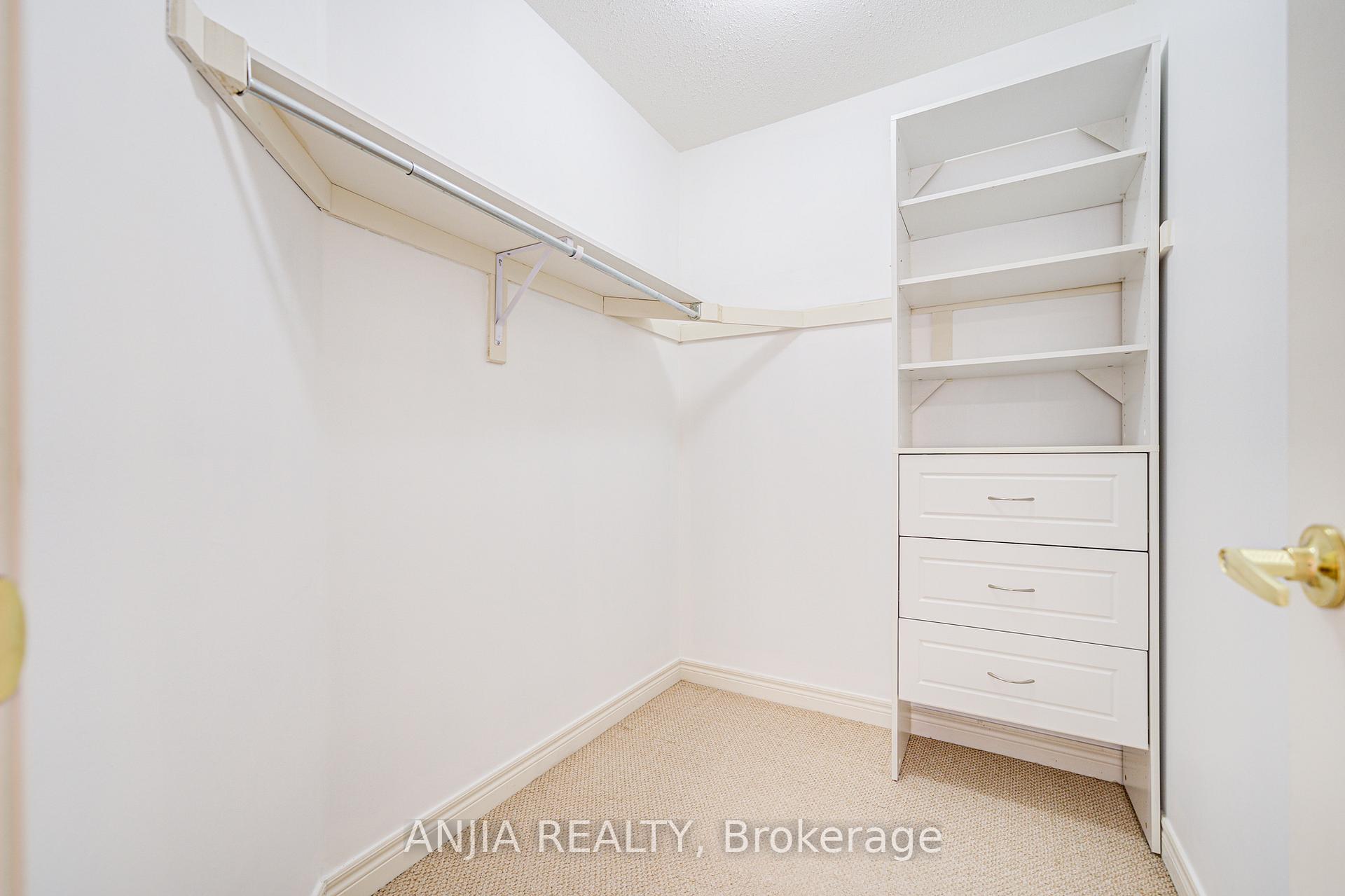 Photo 37 of 78 Christian Ritter Drive, Markham, Berczy — HOMEH
