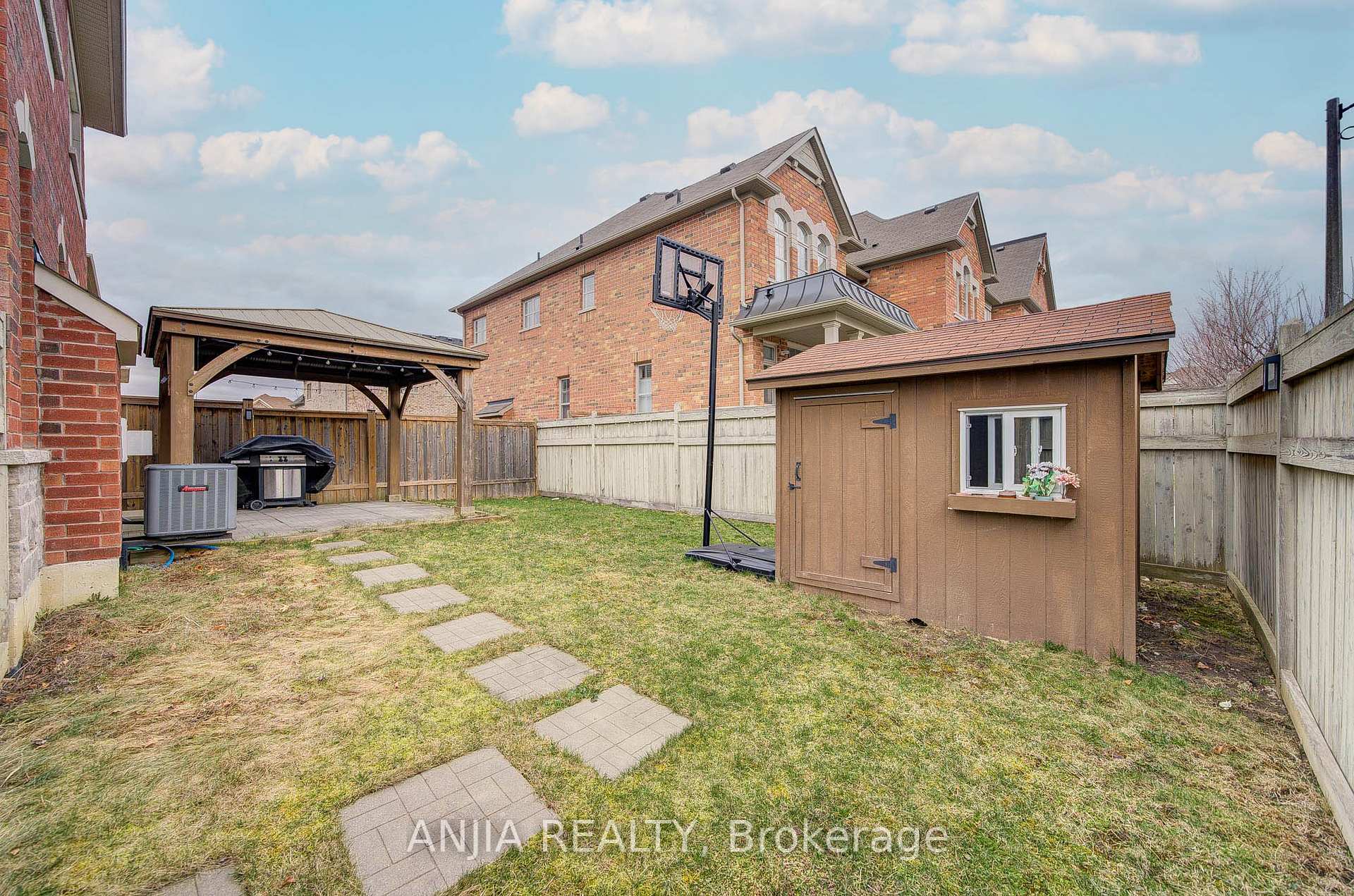Photo 45 of 78 Christian Ritter Drive, Markham, Berczy — HOMEH