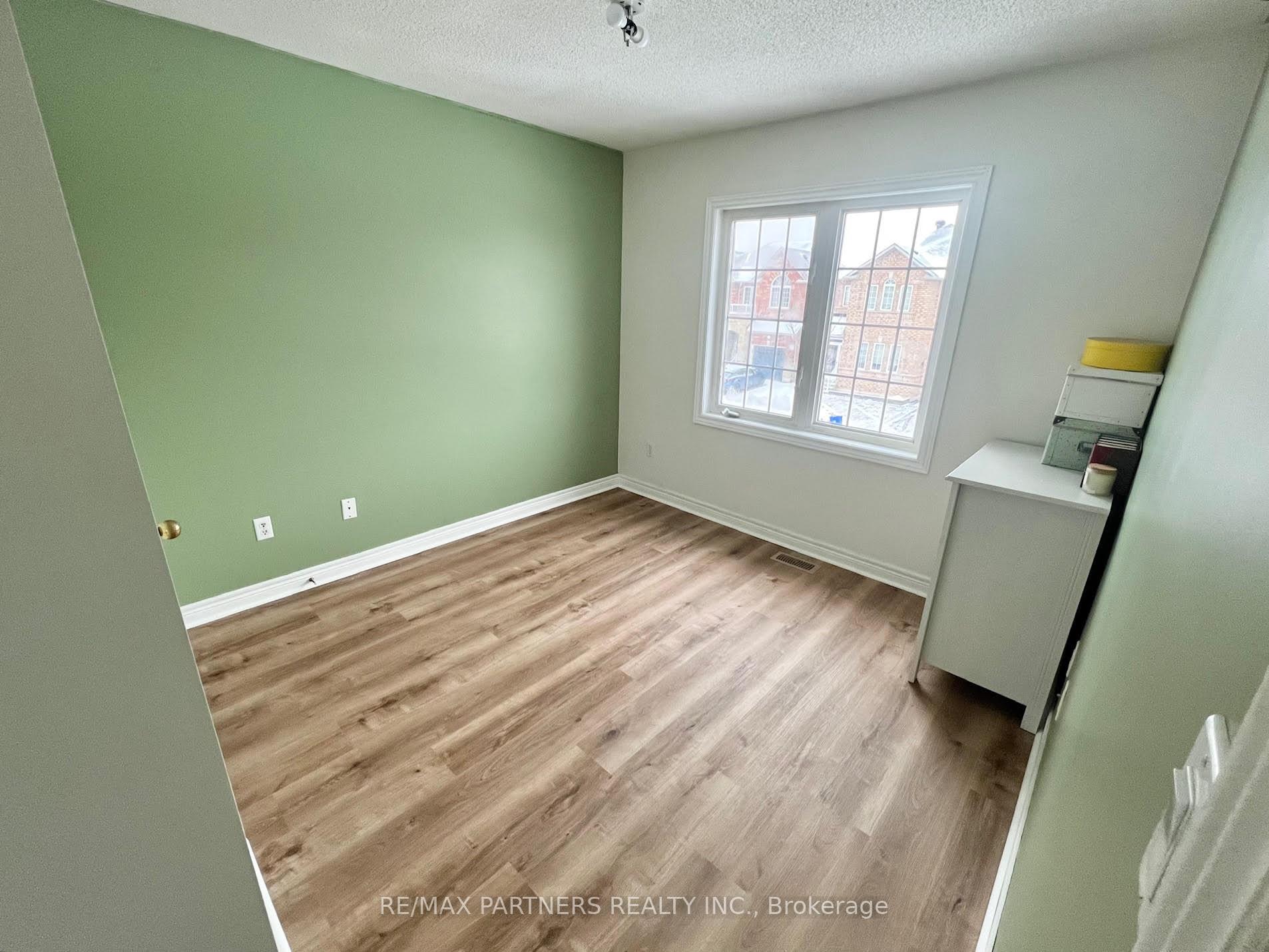 Photo 17 of 39 Pamgrey Road, Markham, Greensborough — HOMEH