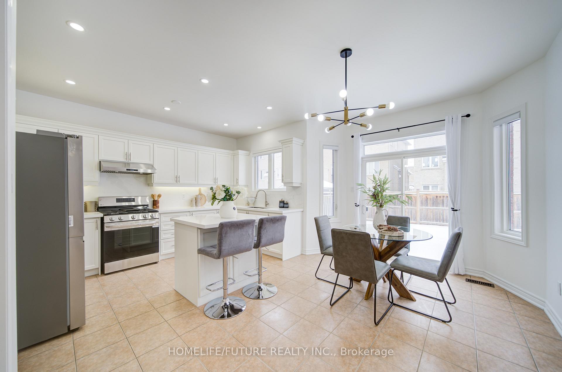 Photo 13 of 8 Willow Street, Markham, Wismer — HOMEH