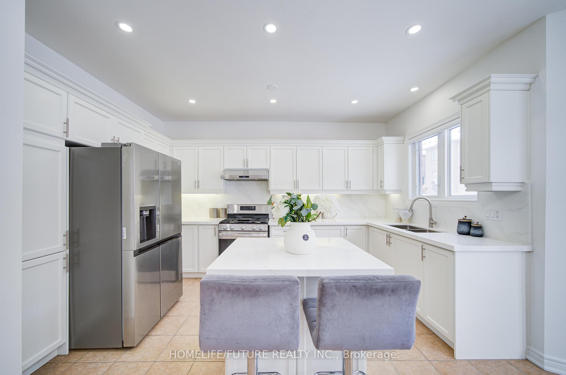 Photo 14 of 8 Willow Street, Markham, Wismer — HOMEH