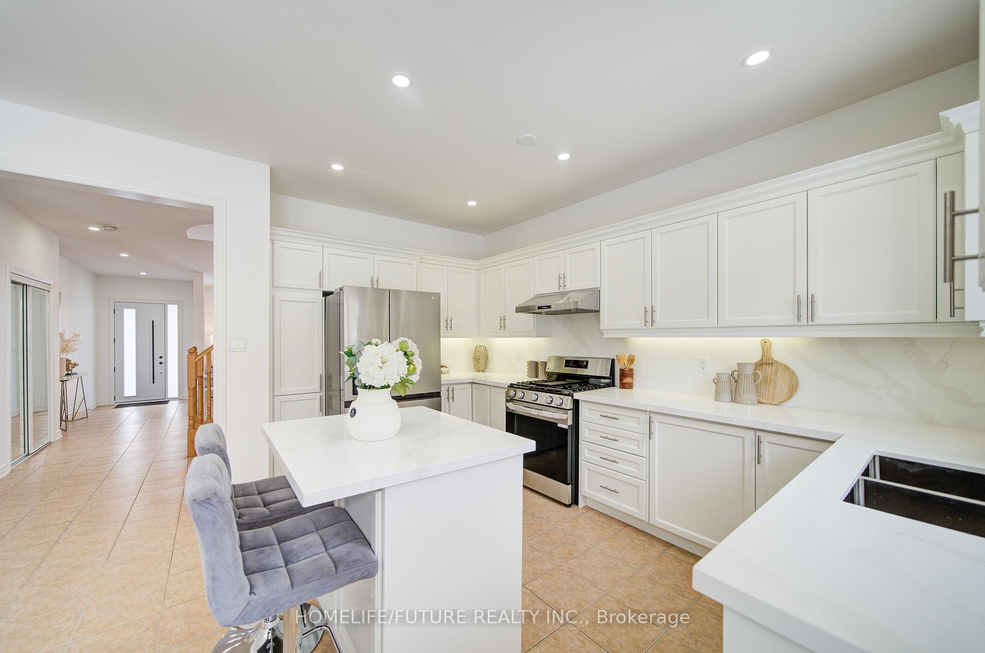Photo 15 of 8 Willow Street, Markham, Wismer — HOMEH
