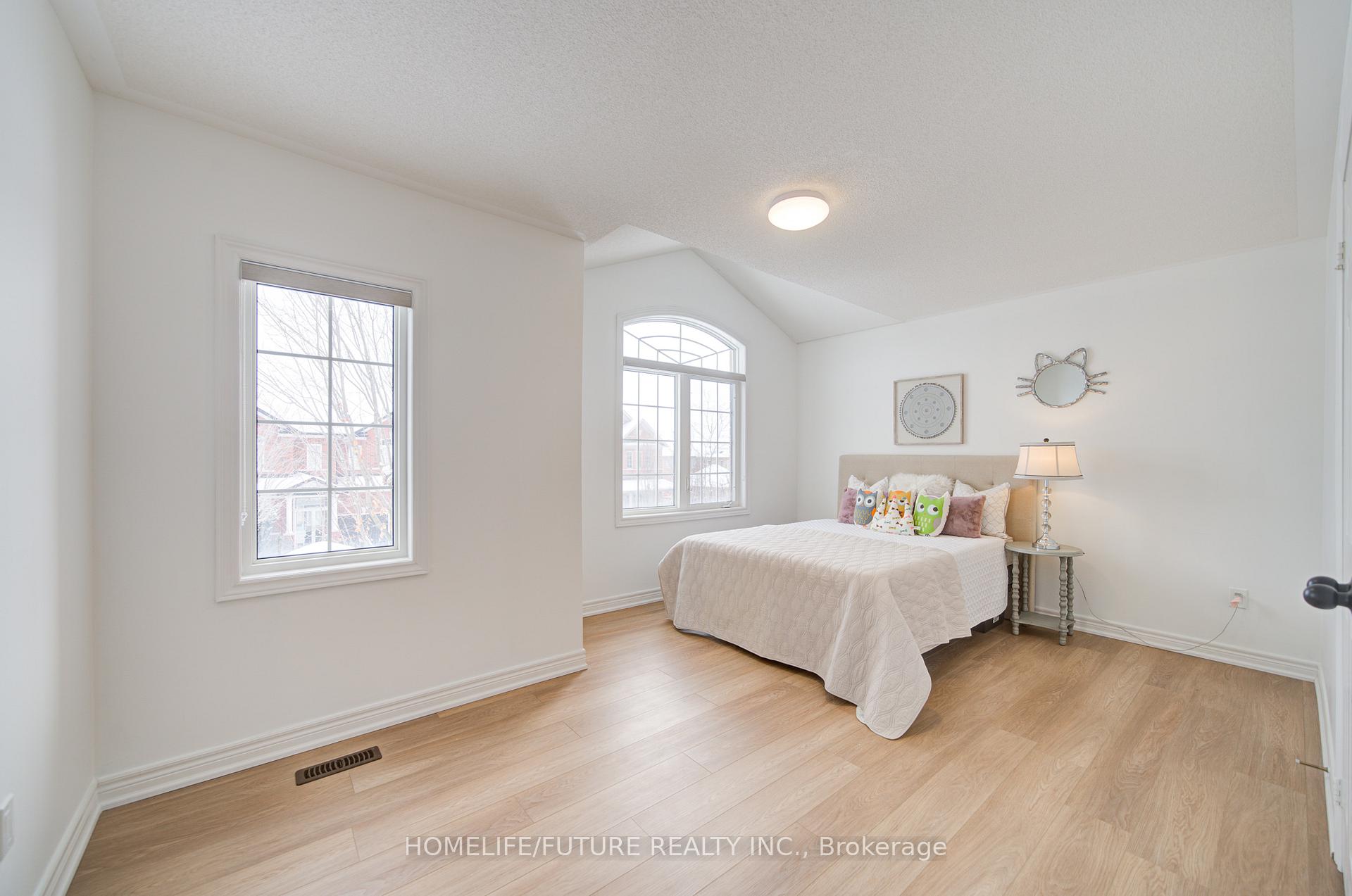 Photo 35 of 8 Willow Street, Markham, Wismer — HOMEH