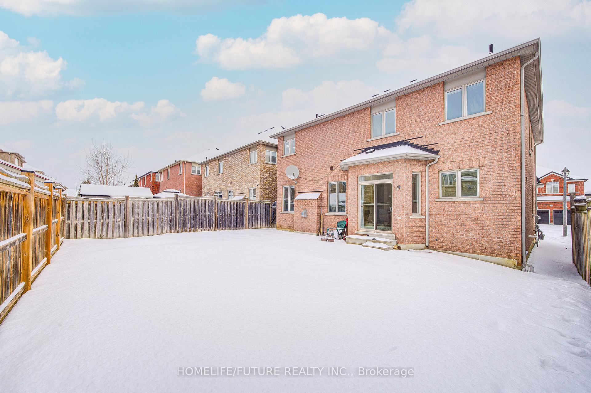 Photo 38 of 8 Willow Street, Markham, Wismer — HOMEH