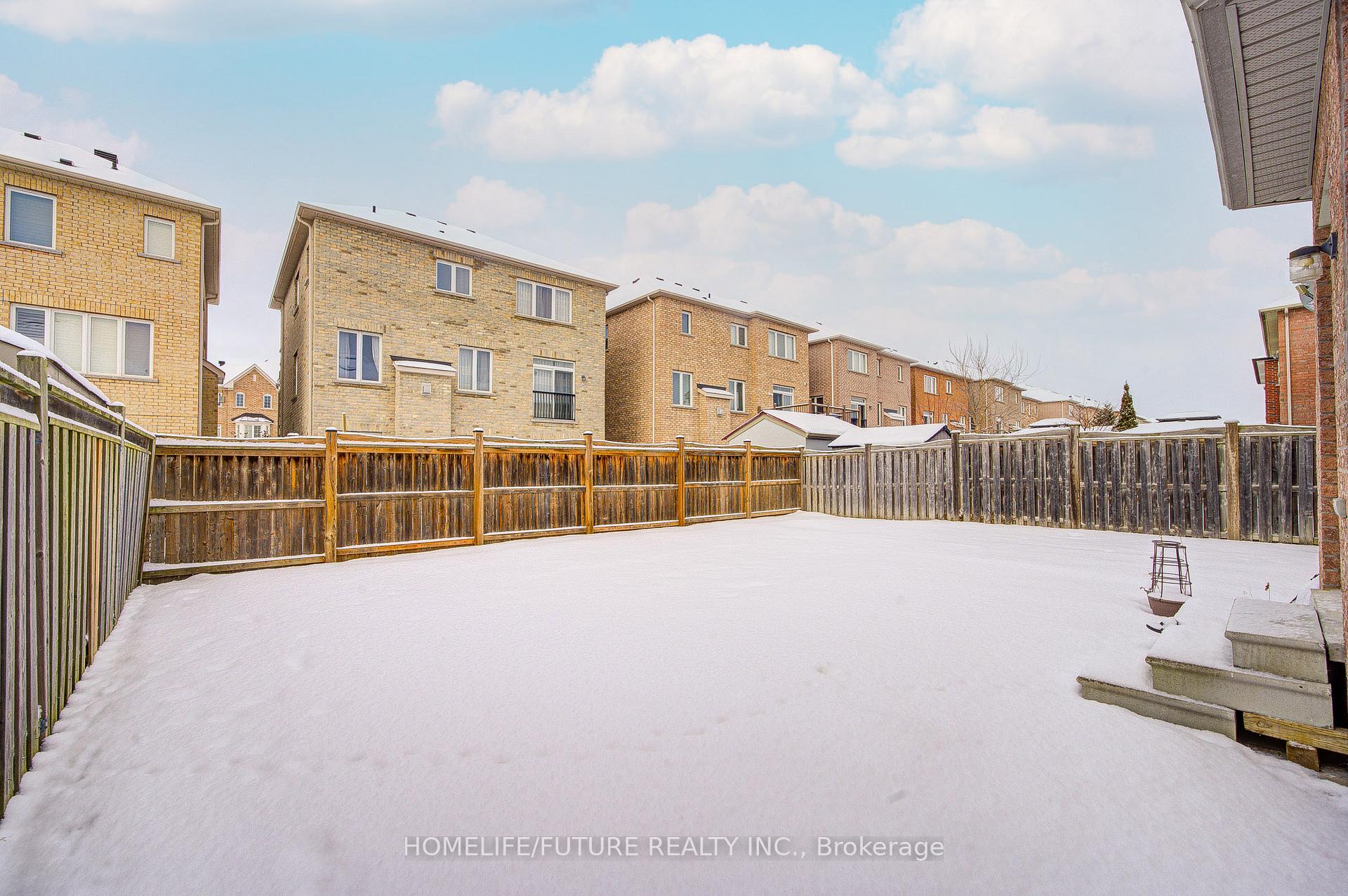 Photo 39 of 8 Willow Street, Markham, Wismer — HOMEH