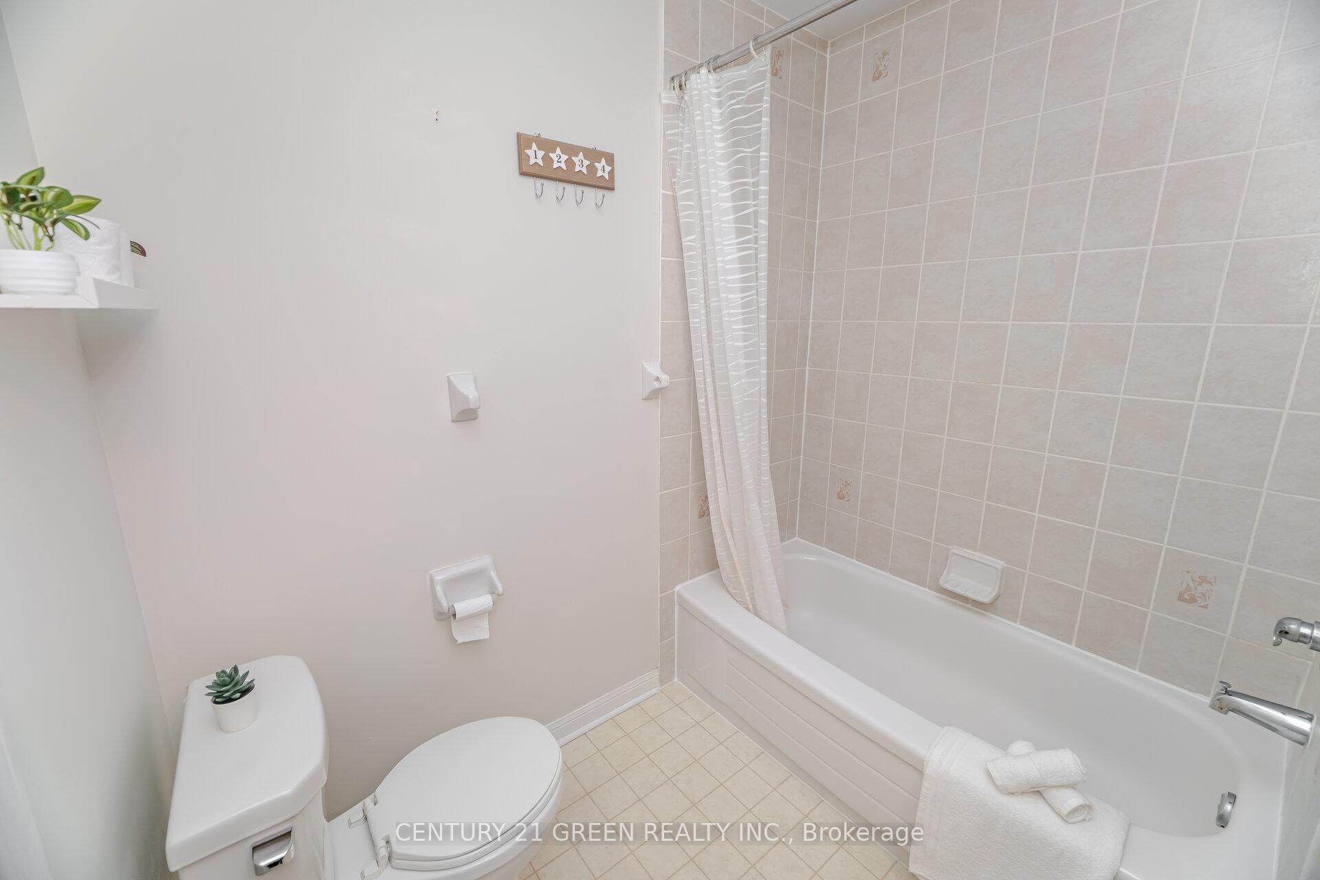 Photo 5 of 411 Baverstock Crescent, Milton, Clarke — HOMEH