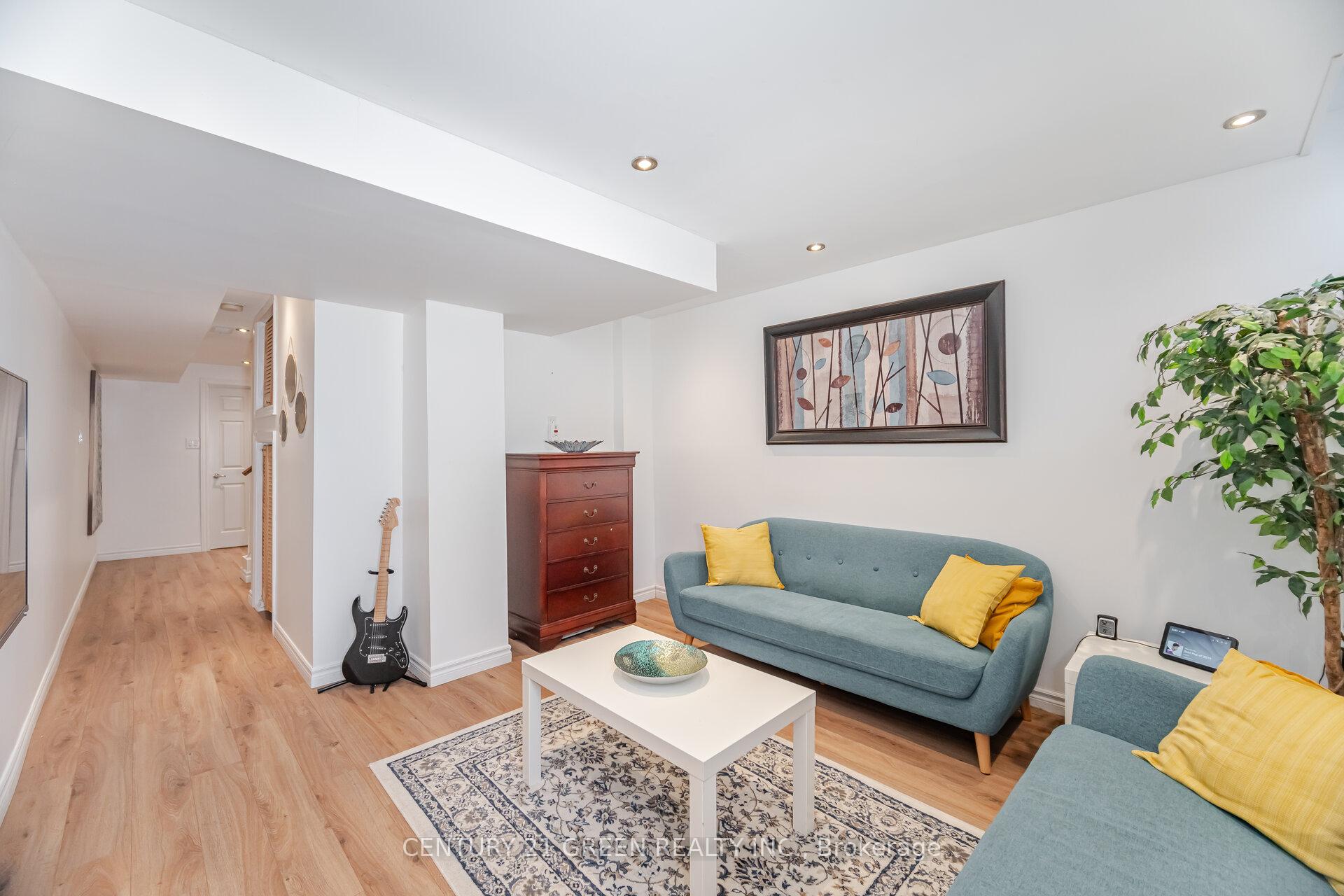 Photo 9 of 411 Baverstock Crescent, Milton, Clarke — HOMEH