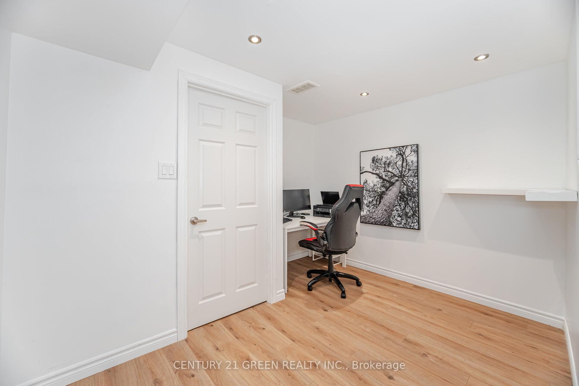 Photo 10 of 411 Baverstock Crescent, Milton, Clarke — HOMEH