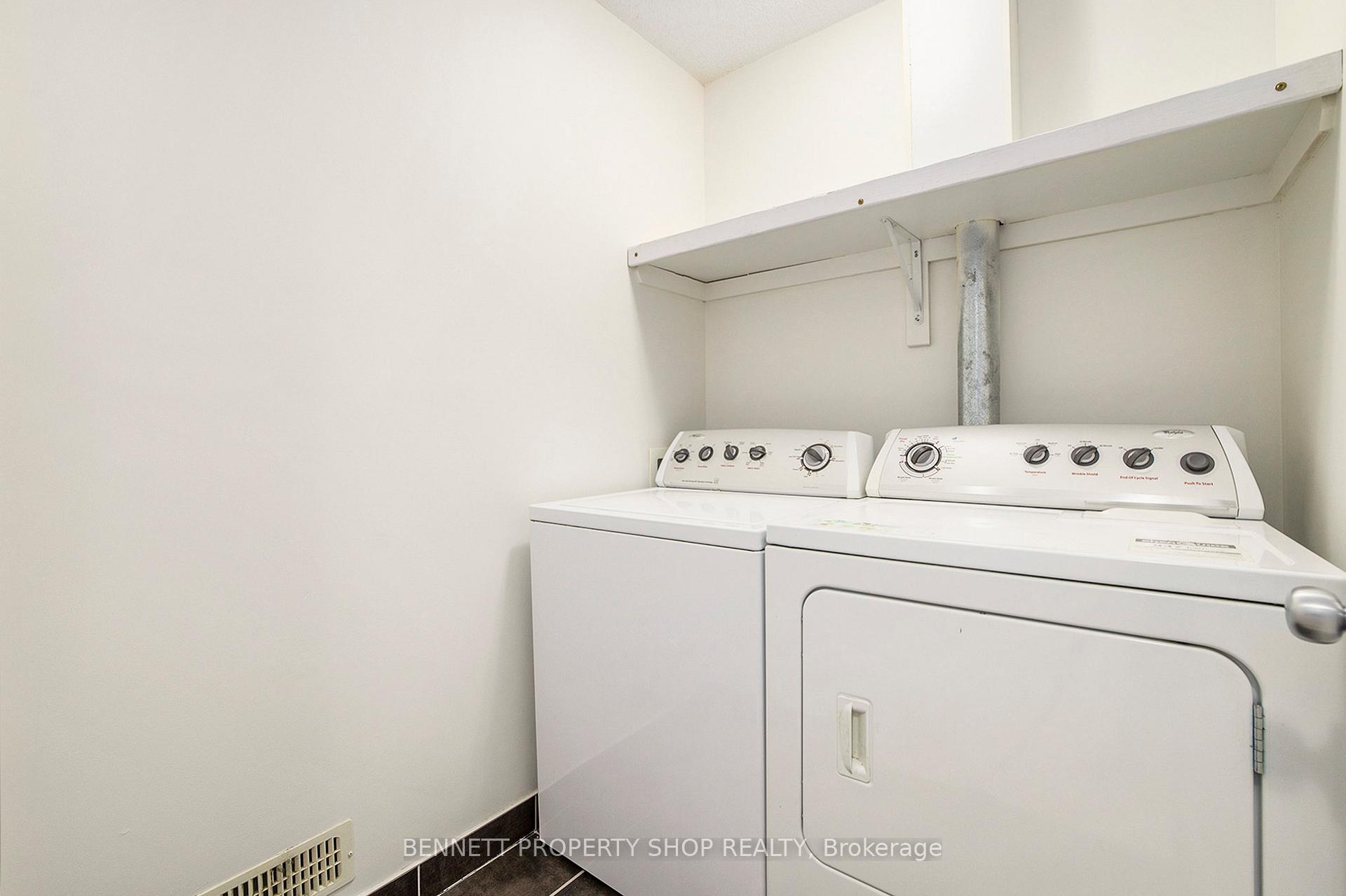 Photo 15 of 917 Whiteford Way, Ottawa, Kanata - Emerald Meadows/Trailwest — HOMEH