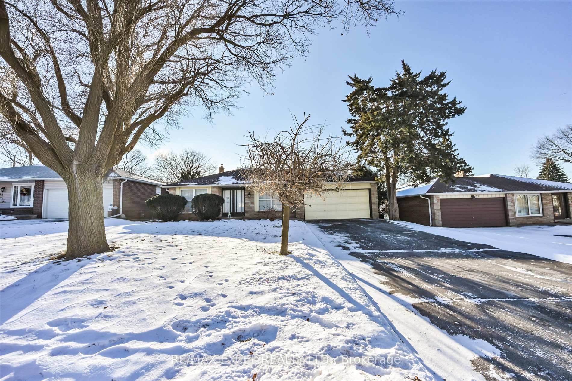 Front of 87 Southdale Drive