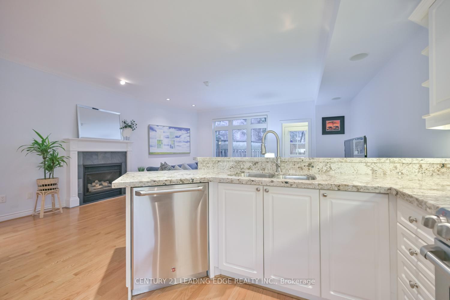 Photo 12 of 8D Station Lane, Markham, Unionville — HOMEH
