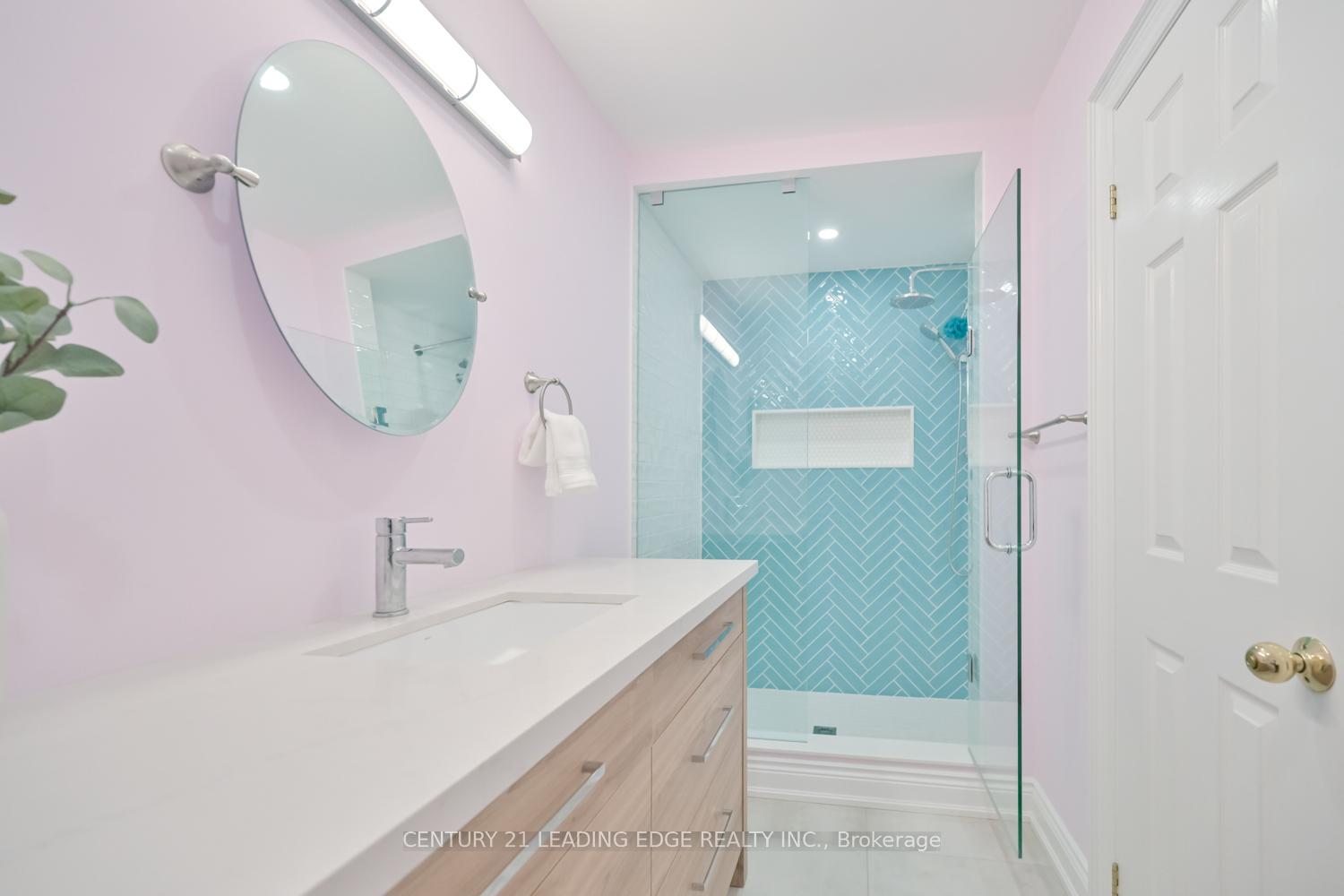 Photo 22 of 8D Station Lane, Markham, Unionville — HOMEH