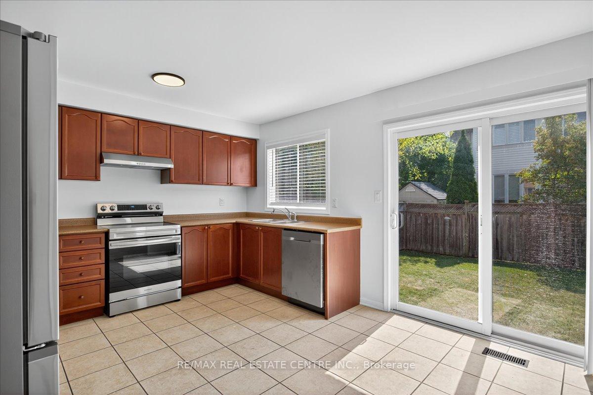 Photo 29 of 832 Bessy Trail, Milton, Coates — HOMEH