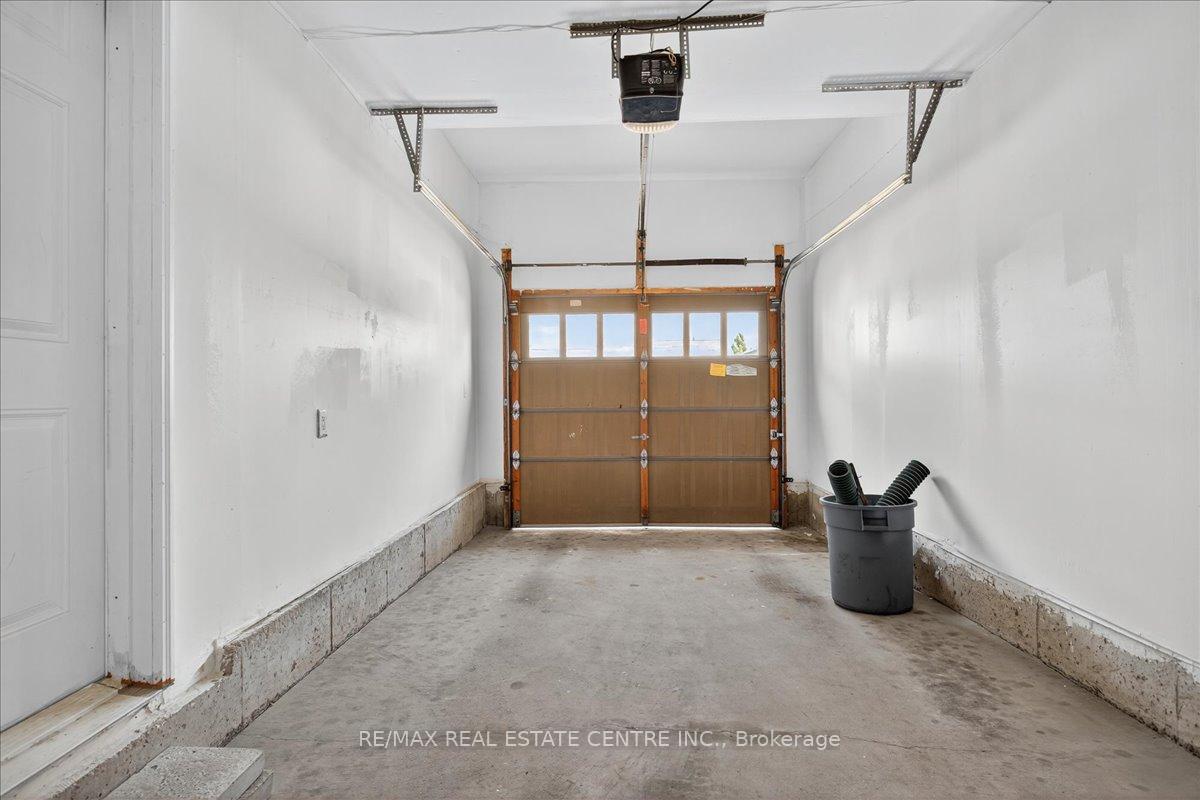 Photo 24 of 832 Bessy Trail, Milton, Coates — HOMEH