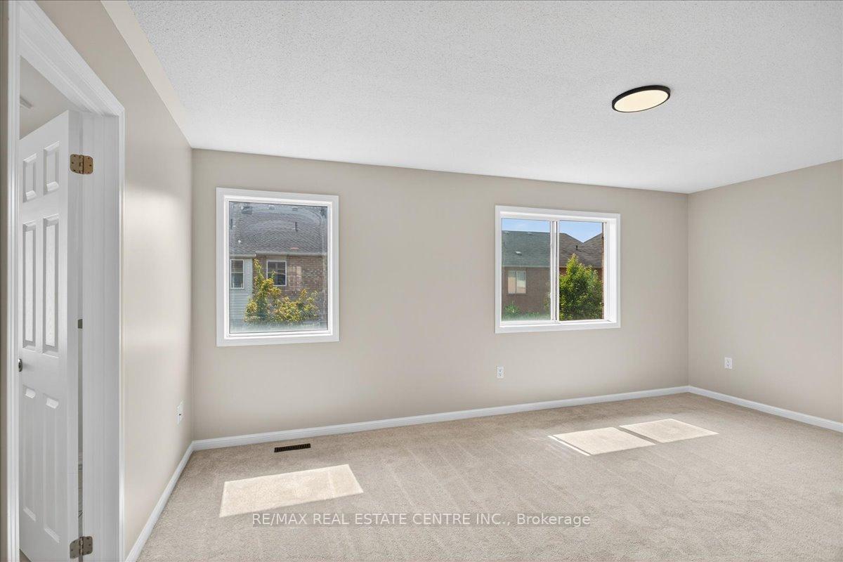 Photo 11 of 832 Bessy Trail, Milton, Coates — HOMEH