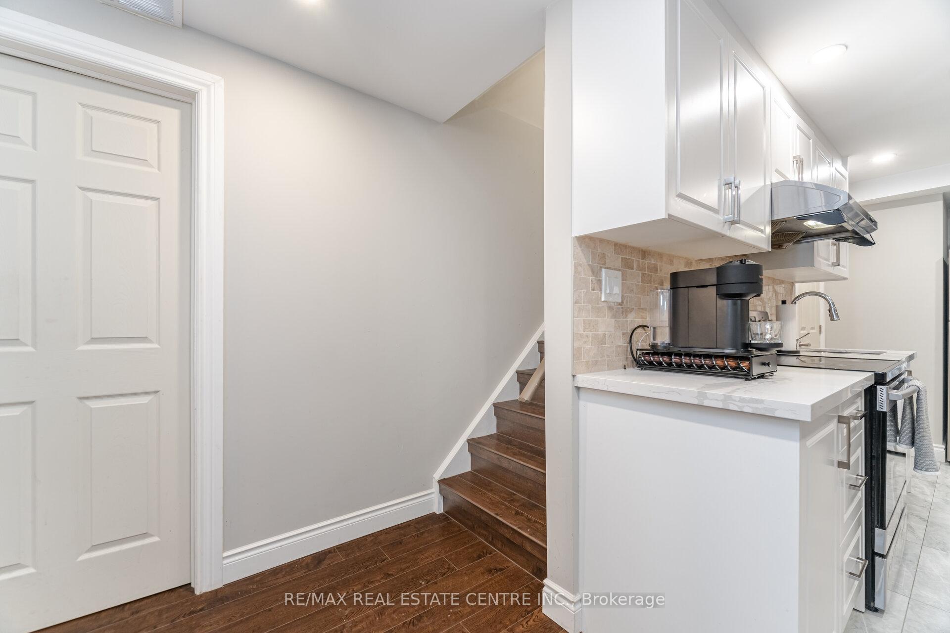 Photo 11 of 996 Savoline (Lower) Boulevard, Milton, Harrison — HOMEH