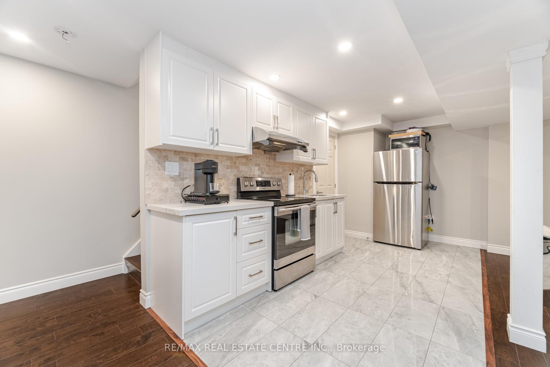 Photo 5 of 996 Savoline (Lower) Boulevard, Milton, Harrison — HOMEH