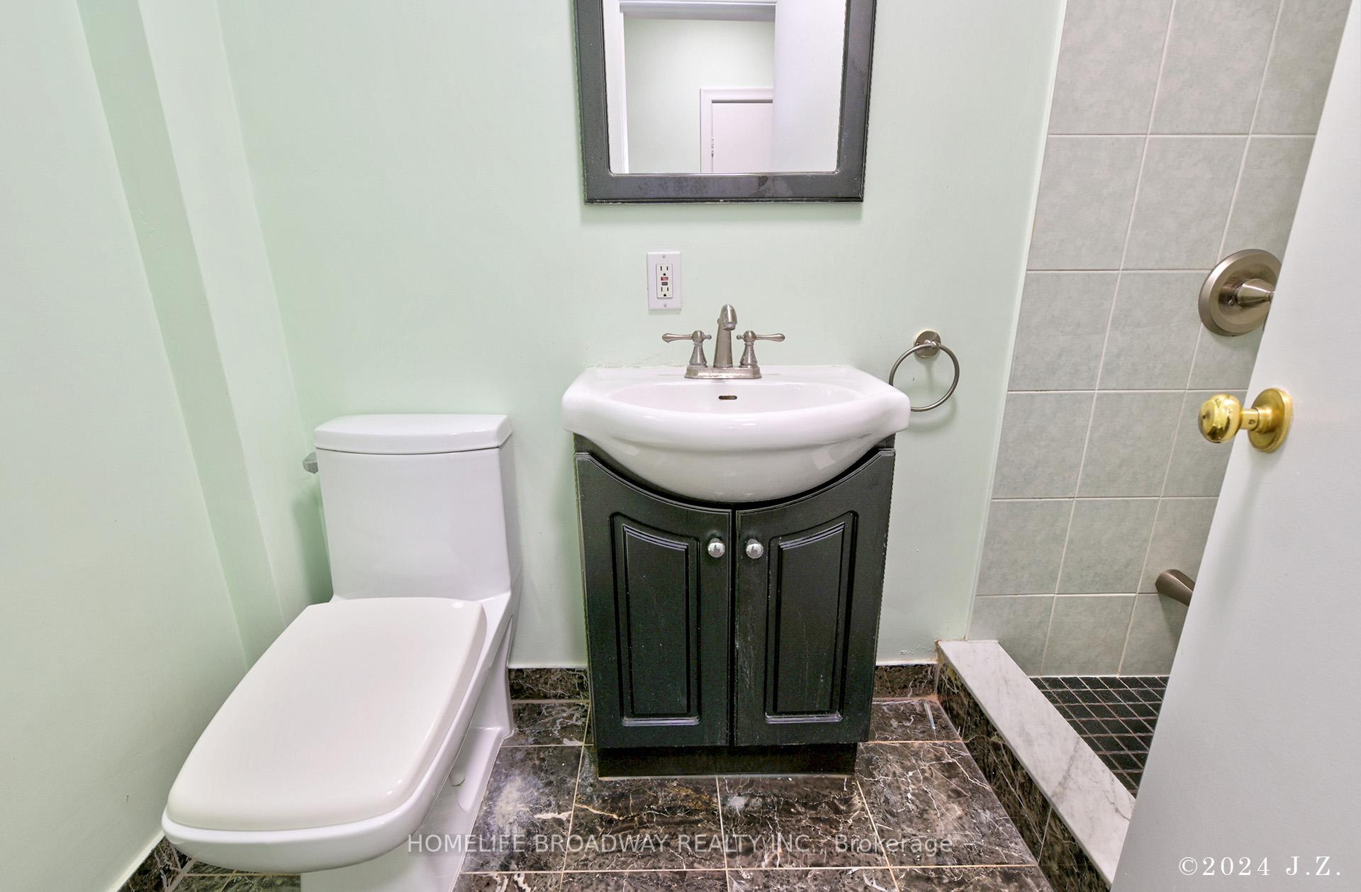 Photo 21 of 42 Sciberras Road, Markham, Unionville — HOMEH