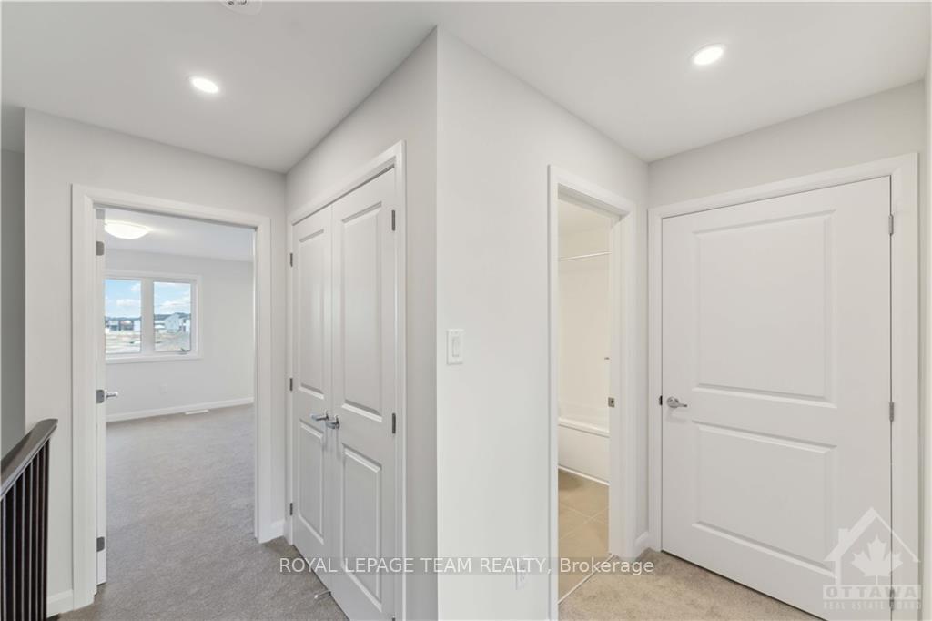 Photo 14 of 706 Fairline Row, Ottawa, Kanata - Emerald Meadows/Trailwest — HOMEH