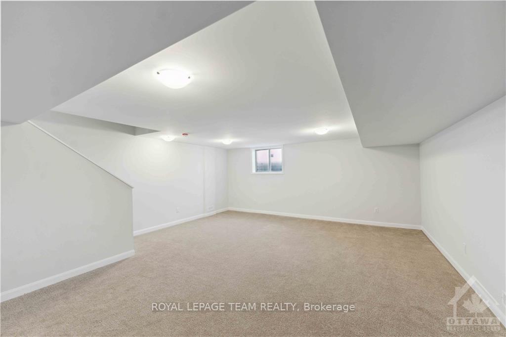 Photo 23 of 706 Fairline Row, Ottawa, Kanata - Emerald Meadows/Trailwest — HOMEH