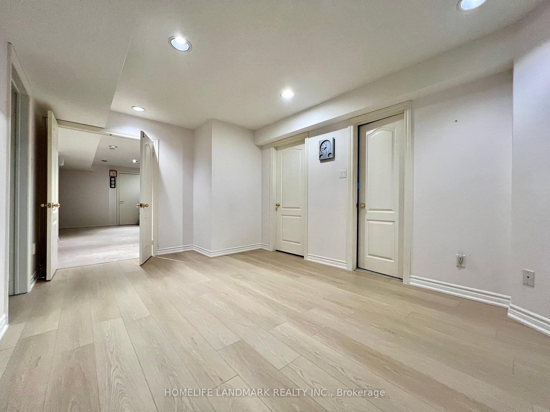 Photo 5 of Unit Lower, 288 Highglen Avenue, Markham, Milliken Mills East — HOMEH