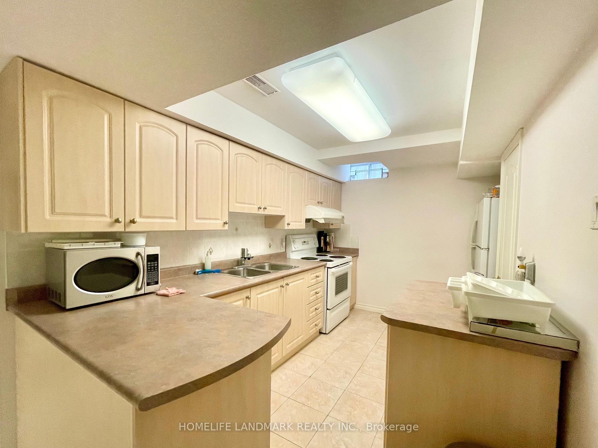 Photo 8 of Unit Lower, 288 Highglen Avenue, Markham, Milliken Mills East — HOMEH