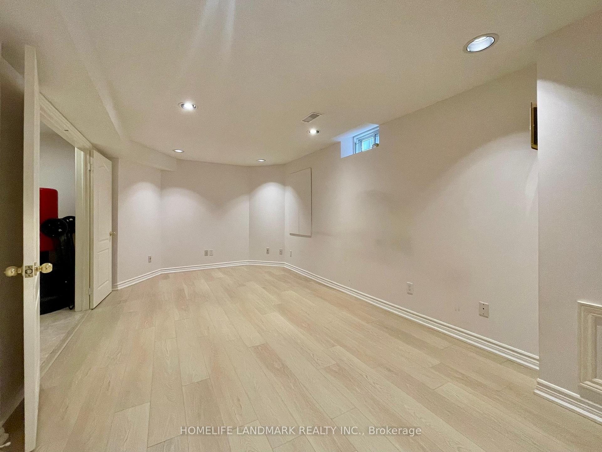 Photo 10 of Unit Lower, 288 Highglen Avenue, Markham, Milliken Mills East — HOMEH