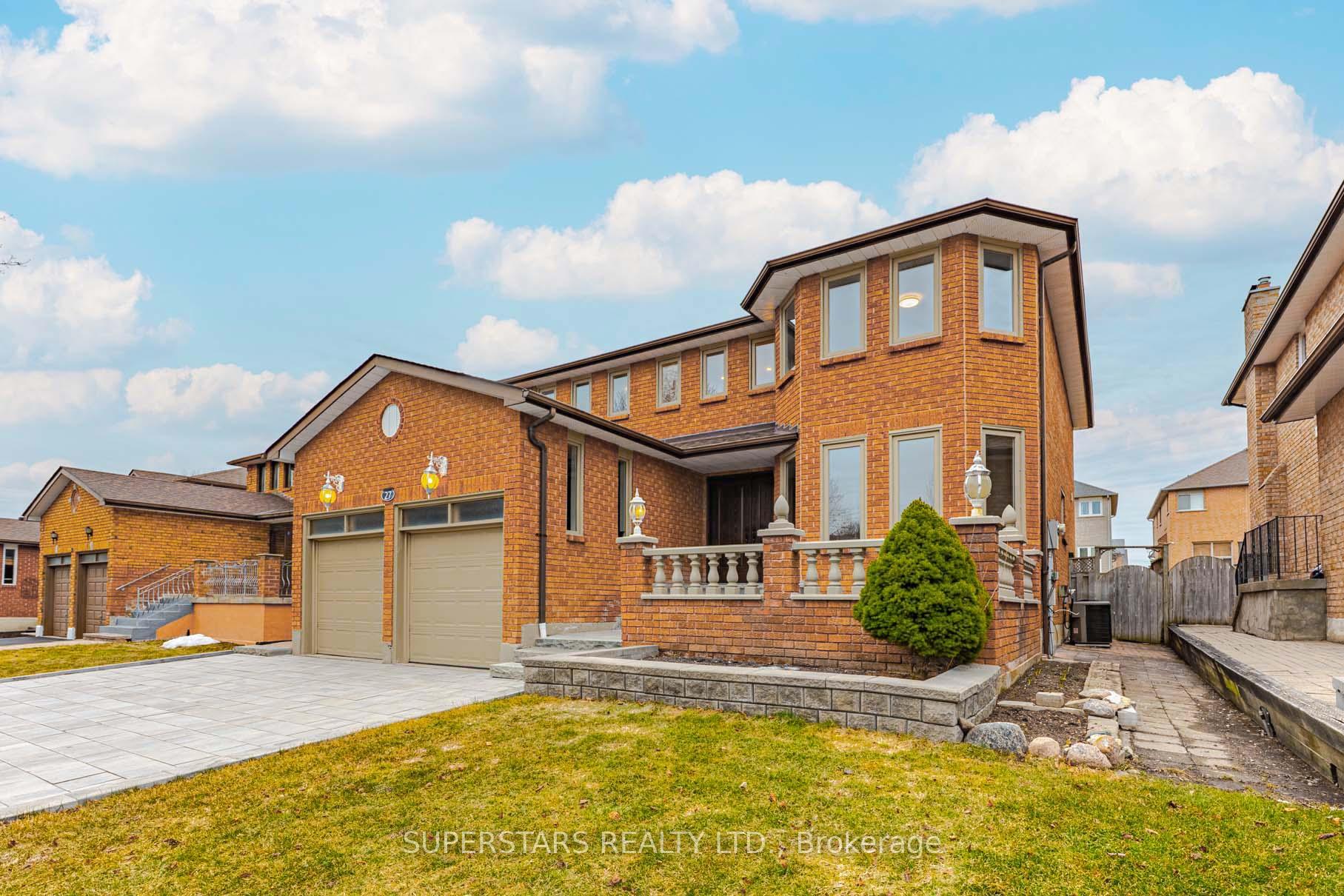 Photo 2 of 27 Avoca Drive, Markham, Village Green-South Unionville — HOMEH