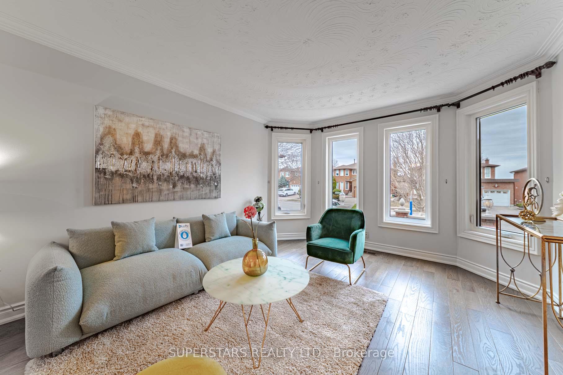Photo 5 of 27 Avoca Drive, Markham, Village Green-South Unionville — HOMEH