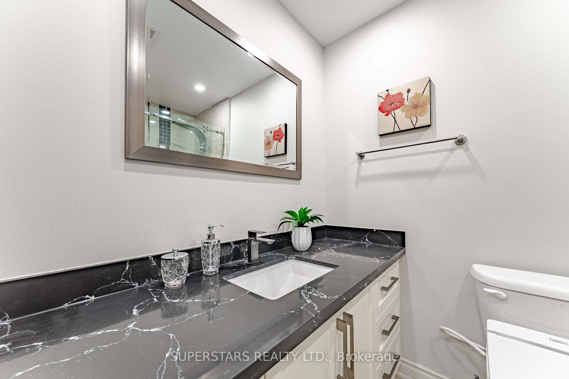 Photo 15 of 27 Avoca Drive, Markham, Village Green-South Unionville — HOMEH