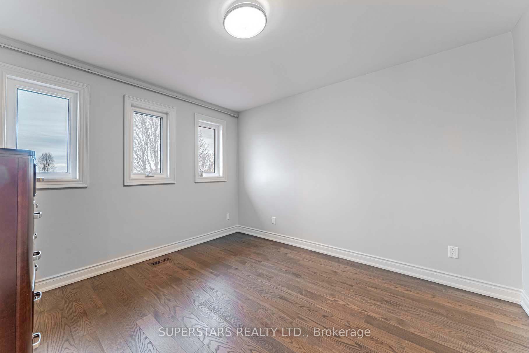 Photo 24 of 27 Avoca Drive, Markham, Village Green-South Unionville — HOMEH