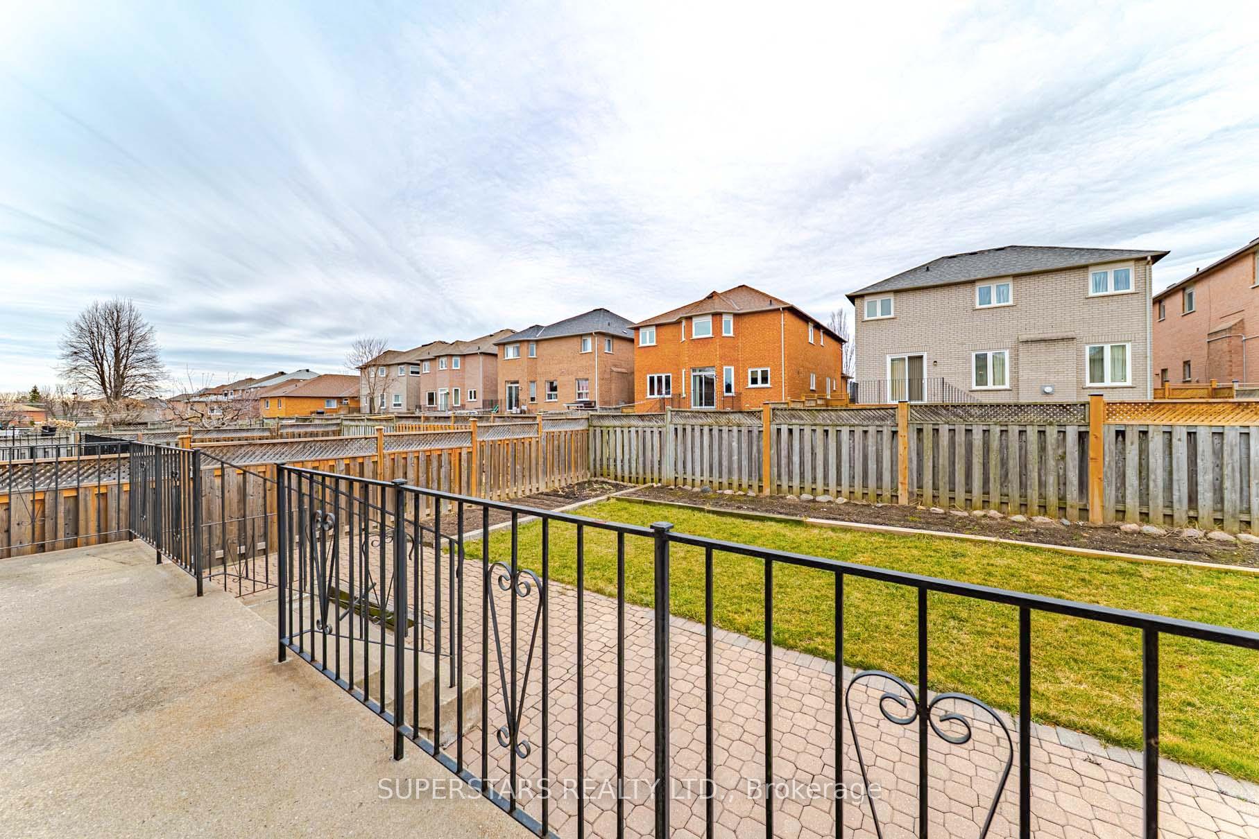 Photo 33 of 27 Avoca Drive, Markham, Village Green-South Unionville — HOMEH