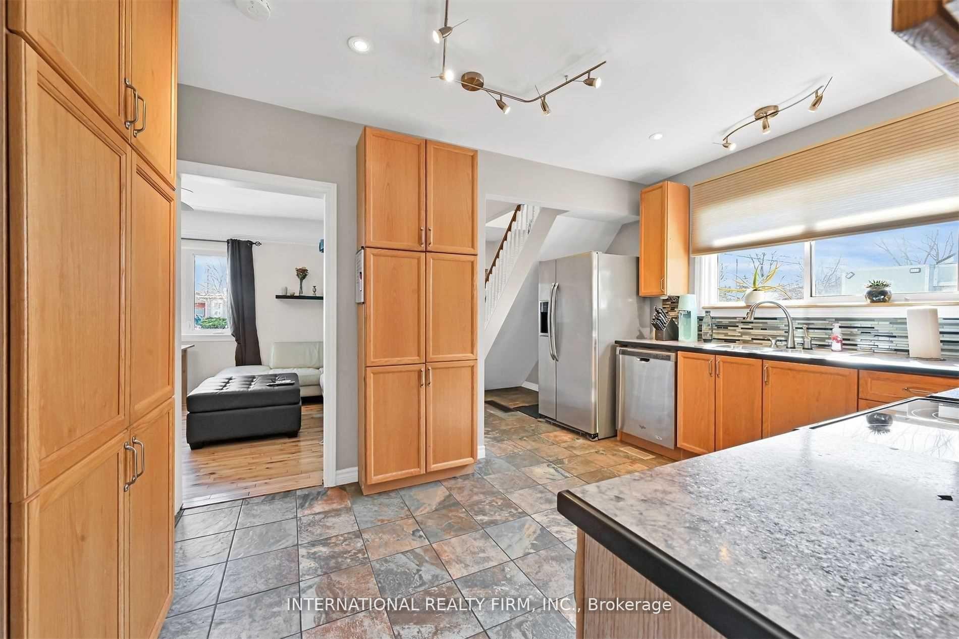 Photo 7 of 235 Millen Road, Hamilton, Stoney Creek — HOMEH