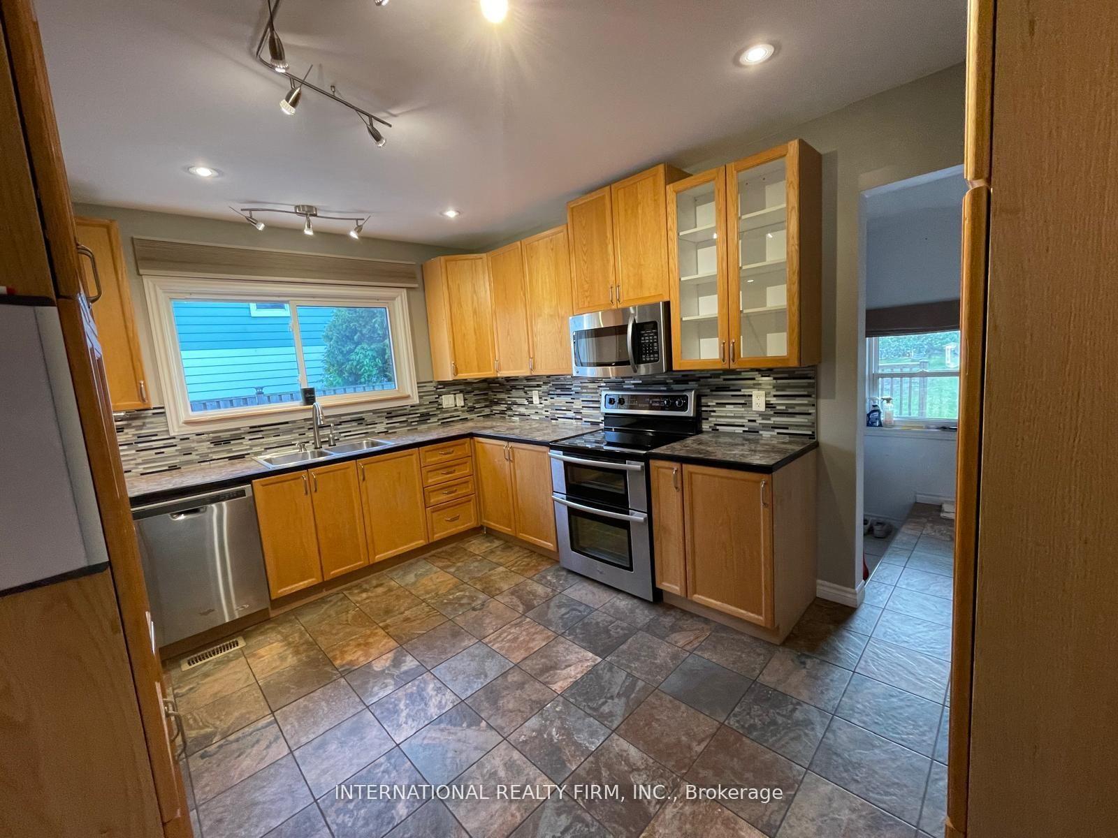 Photo 10 of 235 Millen Road, Hamilton, Stoney Creek — HOMEH