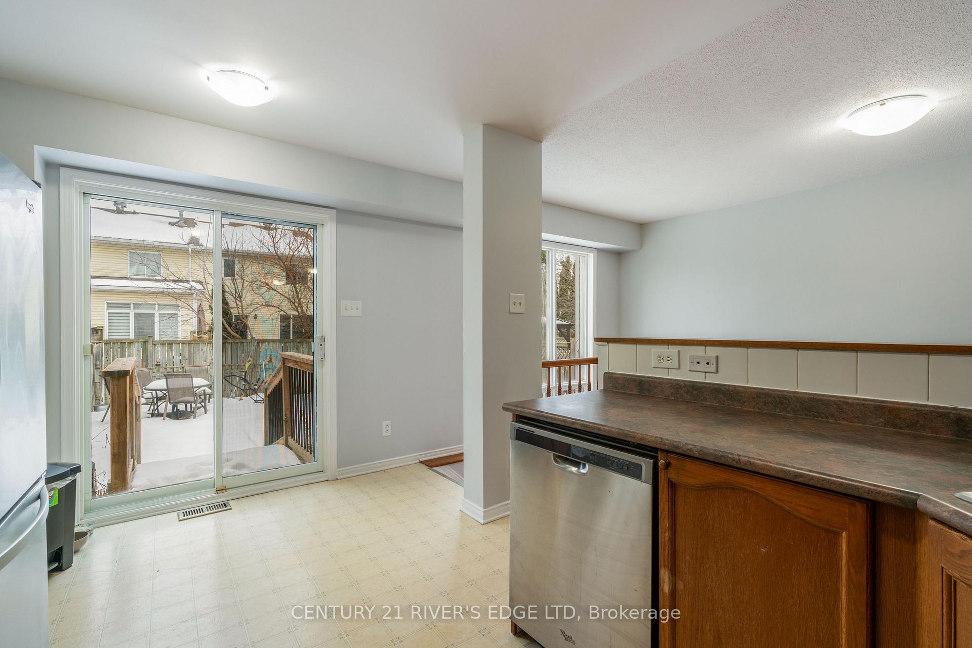 Photo 8 of 90 Kincardine Drive, Ottawa, Kanata - Glencairn/Hazeldean — HOMEH