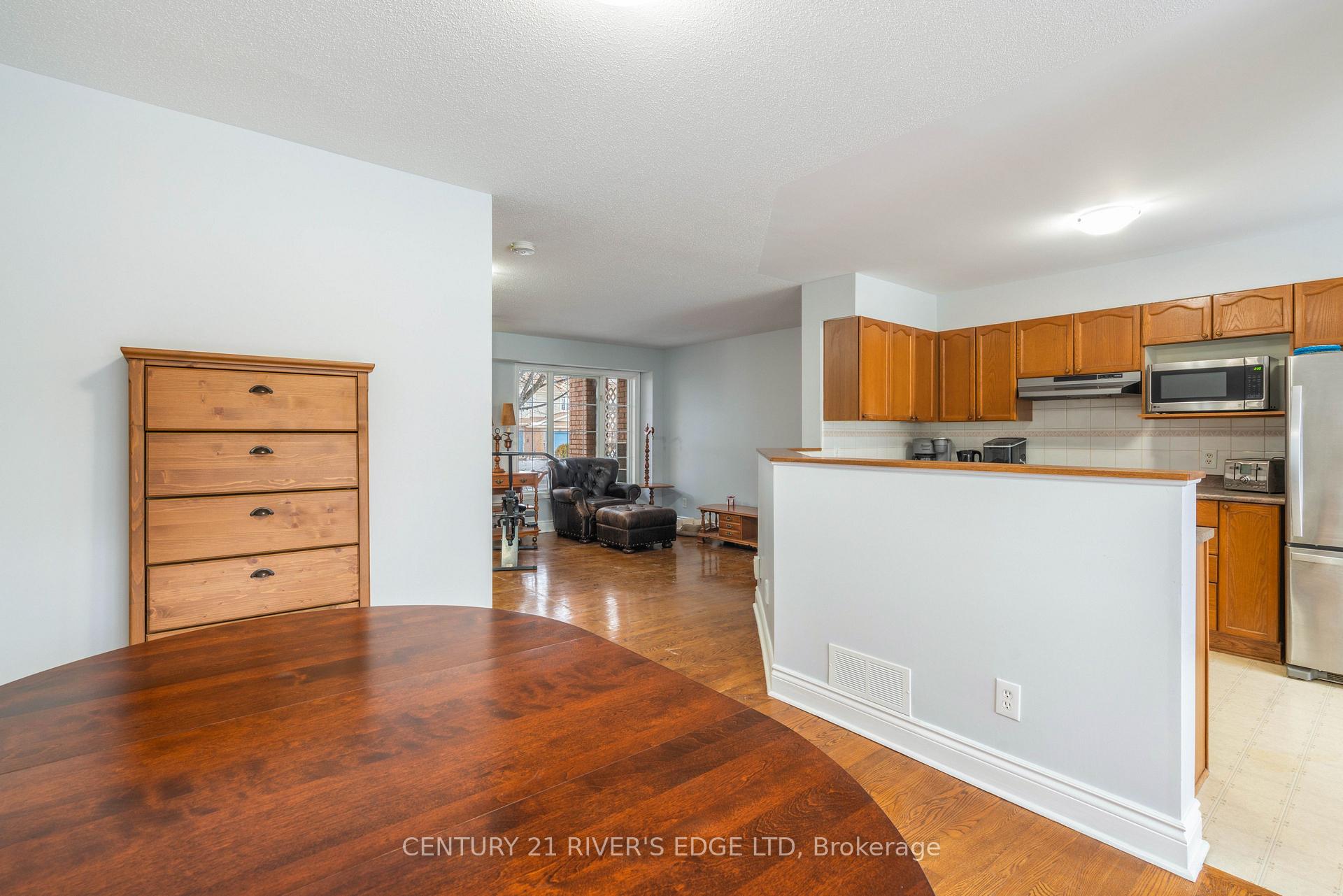 Photo 12 of 90 Kincardine Drive, Ottawa, Kanata - Glencairn/Hazeldean — HOMEH
